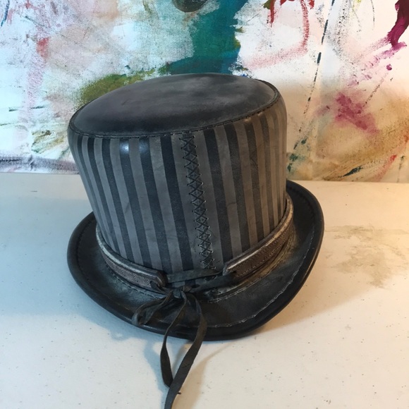 Handmade leather top hat - Picture 4 of 4